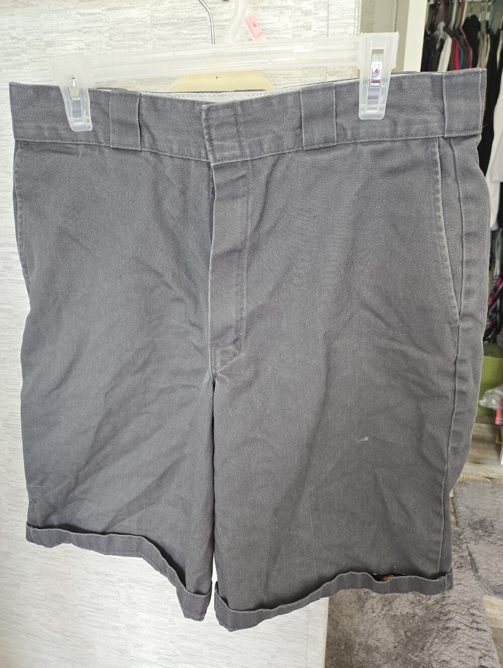 Dickies Men's Gray Flat-Front Work Shorts